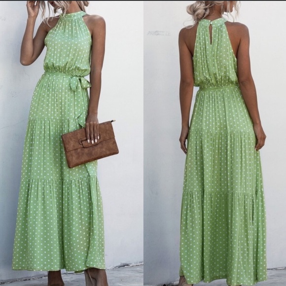 Dresses & Skirts - Boho floral halter maxi dress